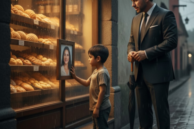 Durante años, fui una sombra silenciosa entre los estantes de la gran biblioteca municipal. Nadie me veía realmente, y así estaba bien… o al menos eso pensaba. Mi nombre es Aisha, y tenía 32 años cuando empecé a trabajar como limpiadora allí. Mi esposo había muerto de forma repentina, dejándome sola con nuestra hija de ocho años, Imani. El dolor todavía era un nudo en la garganta, pero no había tiempo para llorar; necesitábamos comer, y la renta no se pagaba sola.